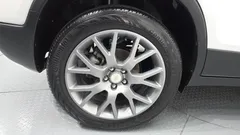 2021 ChevroletGMDaewoo Trax 1.4 LT, белый — фото 5