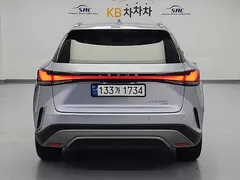 2023 Lexus RX Luxury, серо-серебристый — фото 3