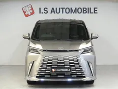2025 Lexus LM 500h Executive — фото 2