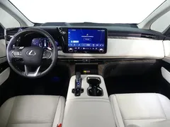 2025 Lexus LM 500h Executive — фото 6