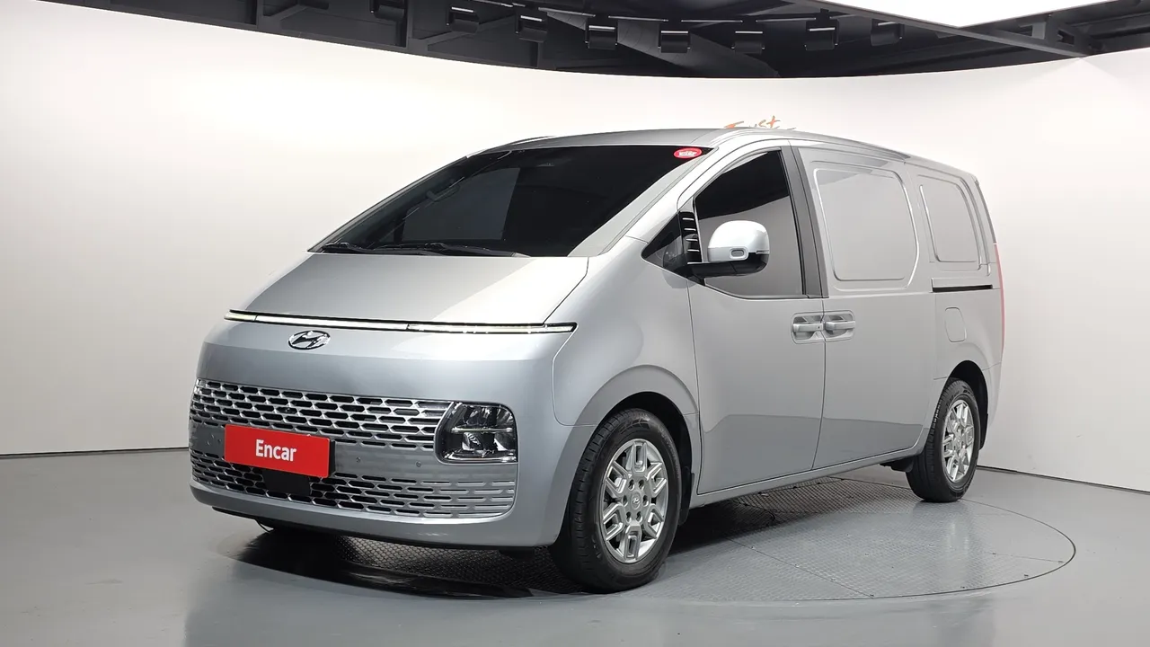 2024 Hyundai Staria Cargo 3-Seater