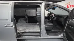 2024 Hyundai Staria Cargo 3-Seater — фото 18