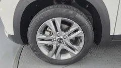 2022 Kia Seltos Gasoline 1.6 Turbo 2WD, белый — фото 5