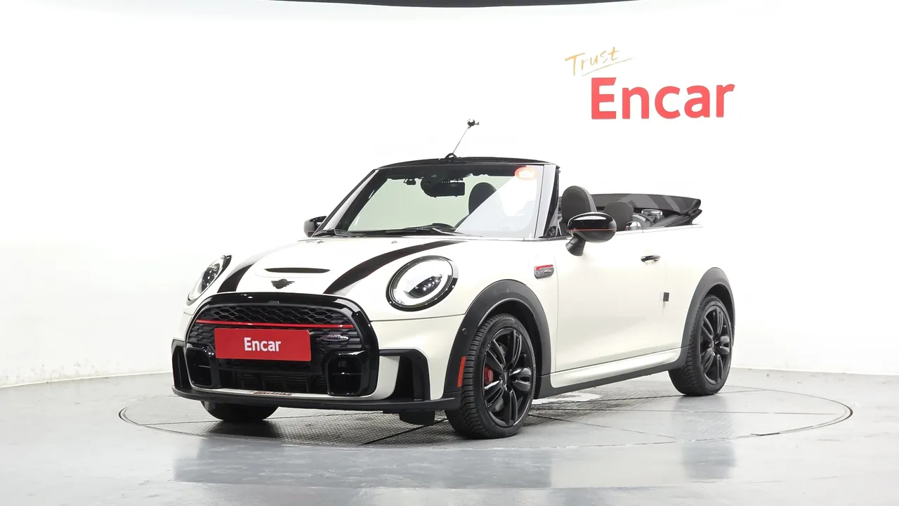 2022 Mini Cooper Convertible JCW