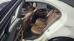 2021 Mercedes-Benz E-Class E450 4MATIC Exclusive, белый — фото 11