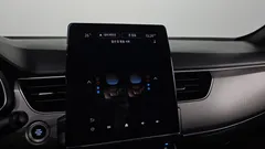 2023 Renault Samsung XM3 1.6 E-TECH Inspire e-shifter — фото 15
