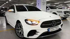 2022 Mercedes-Benz E-Class E220d 4MATIC AMG Line — фото 2