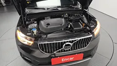 2022 Volvo XC40 B4 Inscription, чёрный — фото 6