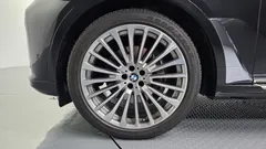 2022 BMW X7 xDrive 40d Design Pure Excellence 7-Seater, чёрный — фото 5