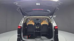2022 Kia Carnival Diesel 9-Seater Signature — фото 20