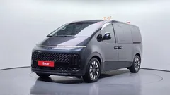 2023 Hyundai Staria 4WD Lounge 9-Seater — фото 1