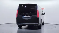2023 Hyundai Staria 4WD Lounge 9-Seater — фото 4