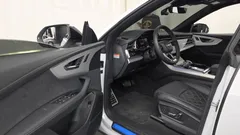 2023 Audi Q8 55 TFSI Quattro Premium, белый — фото 10