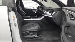 2023 Audi Q8 55 TFSI Quattro Premium, белый — фото 11