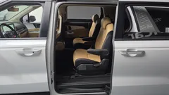 2023 Kia Carnival Gasoline 9-Seater Prestige — фото 11