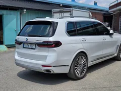2024 BMW X7 xDrive 40i Design Pure Excellence 6-Seater — фото 6