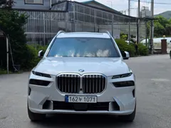 2024 BMW X7 xDrive 40i Design Pure Excellence 6-Seater — фото 11