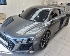 2021 Audi R8 5.2 V10 Performance Coupe, серый — фото 1