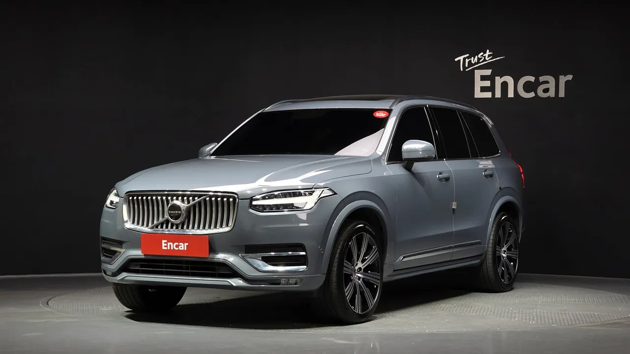 2022 Volvo XC90 B6 Inscription