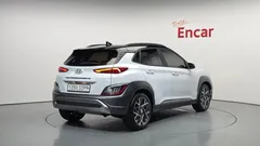 2021 Hyundai Kona Inspiration, белый — фото 2