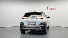 2021 Hyundai Kona Inspiration, белый — фото 4
