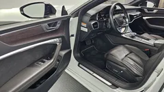 2022 Audi A7 55 TFSI Quattro Premium, белый — фото 10
