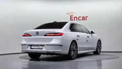 2023 BMW 7-Series 750e xDrive Design Pure Excellence — фото 2