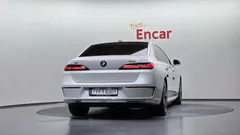2023 BMW 7-Series 750e xDrive Design Pure Excellence — фото 4