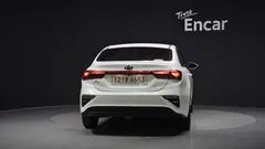 2021 Kia K3 Standard, белый — фото 4