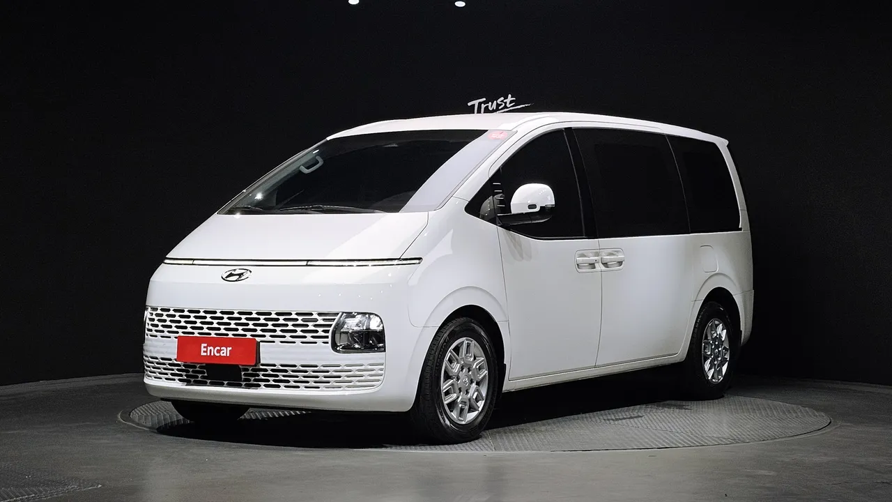 2022 Hyundai Staria Cargo 3-Seater
