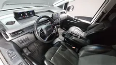 2022 Hyundai Staria Cargo 3-Seater — фото 7