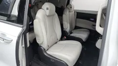 2023 Kia Carnival Diesel 9-Seater Signature — фото 12