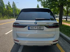 2023 BMW X7 xDrive 40d Design Pure Excellence 6-Seater, белый — фото 4