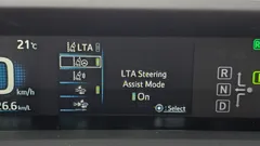 2022 Toyota Prius 1.8, белый — фото 17