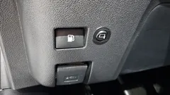 2022 Toyota Prius 1.8, белый — фото 19