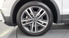 2022 Volkswagen Tiguan 2.0 TSI Prestige, белый — фото 5