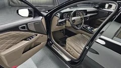 2023 Kia K8 Signature — фото 10