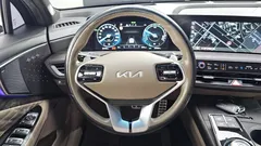 2023 Kia K8 Signature — фото 12