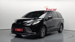 2021 Toyota Sienna 2.5 Hybrid AWD, чёрный — фото 1