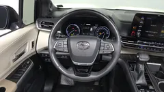 2021 Toyota Sienna 2.5 Hybrid AWD, чёрный — фото 13