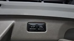 2023 Kia Carnival Gasoline 9-Seater Hi-Limousine — фото 16