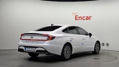 2022 Hyundai Sonata Inspiration — фото 2
