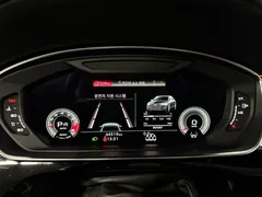2021 Audi S8 4.0 TFSI Quattro LWB, чёрный — фото 6