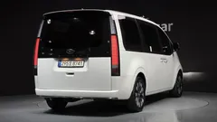 2023 Hyundai Staria Lounge 9-Seater — фото 2
