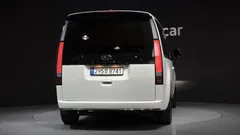 2023 Hyundai Staria Lounge 9-Seater — фото 4