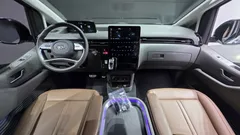 2023 Hyundai Staria Lounge 9-Seater — фото 14