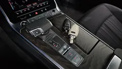 2023 Audi A6 45 TFSI Quattro Premium — фото 9