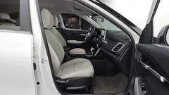 2023 Kia Seltos Gasoline 1.6 Turbo 2WD, белый — фото 12