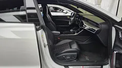 2021 Audi RS7 4.0 TFSI Quattro, белый — фото 11
