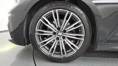 2022 BMW 3-Series 320i M Sport — фото 5